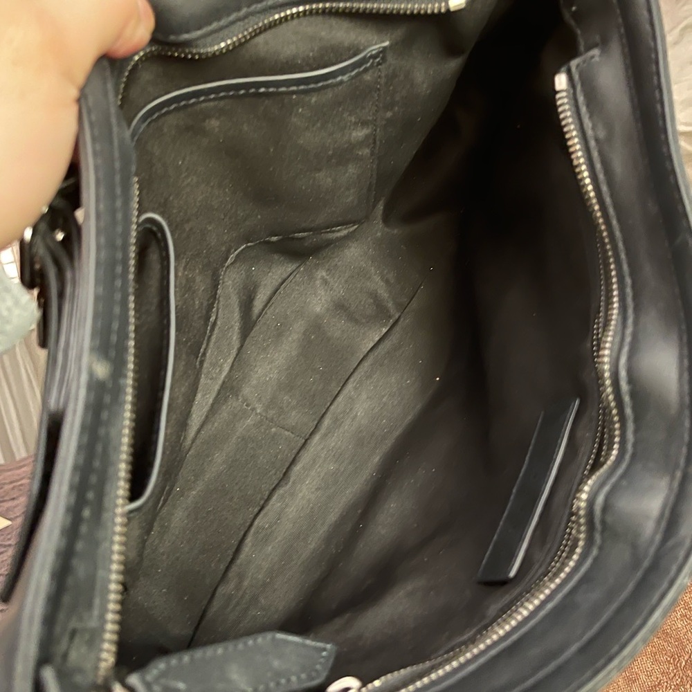 BURBERRY | brand new condition | Waltham Crossbody - Picture 3 of 9